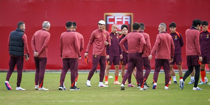 国足迎战世界杯新军库拉索 邵佳一首秀点球决胜