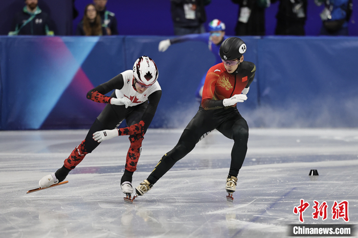 米兰冬奥会短道速滑男子1000米四分之一决赛：中