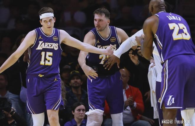 湖人冲击西部第三关键战：掘金伤病成疑 骑士摆