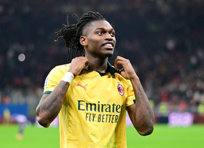 皇马2-1险胜阿拉维斯终结四场不胜，维尼修斯致